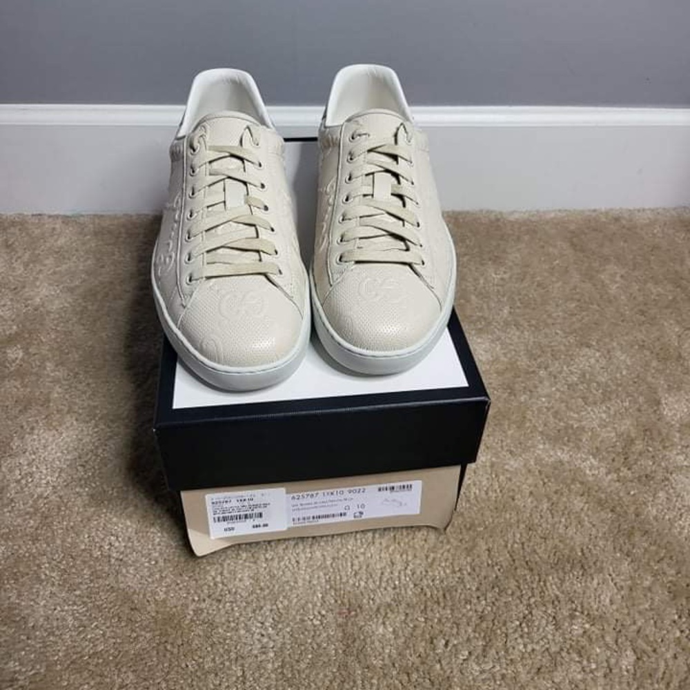 Mens Gucci Sneaker Embossed Print